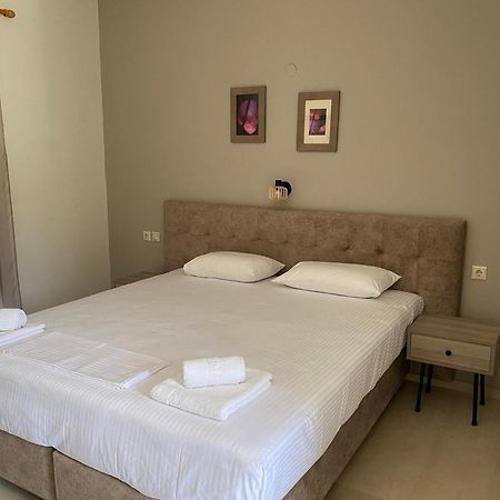 Kiparissis Apartments クリオピギ エクステリア 写真