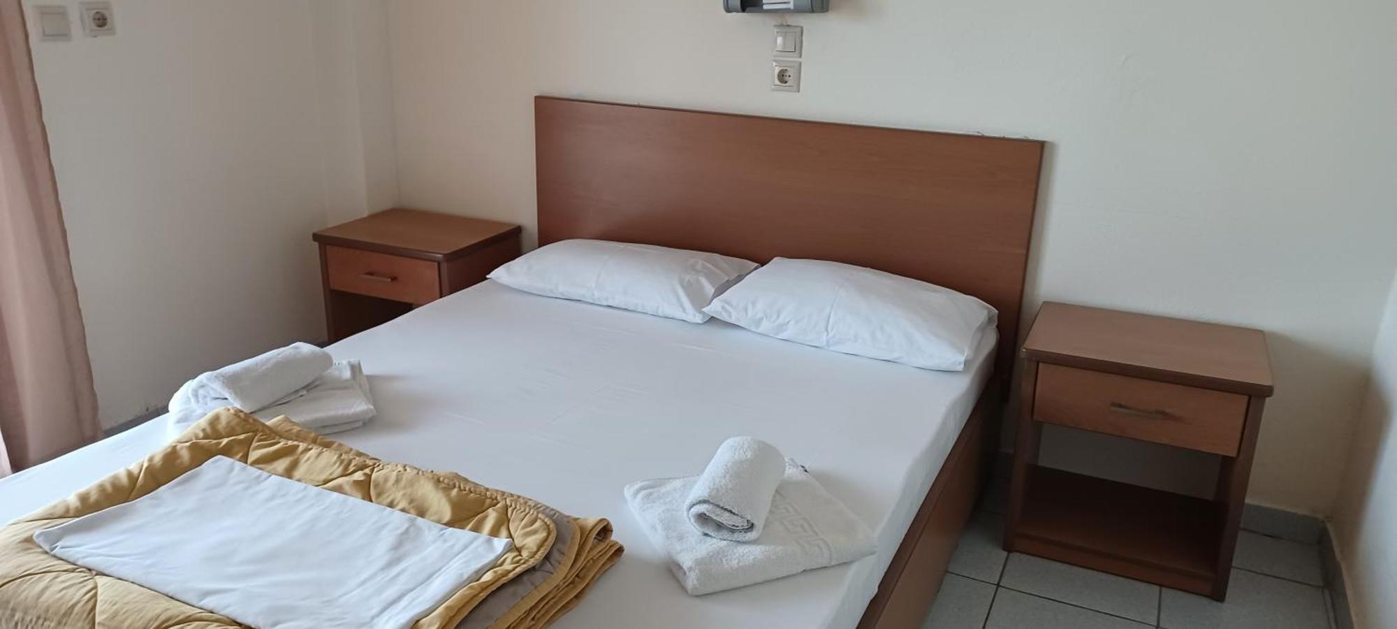 Kiparissis Apartments クリオピギ エクステリア 写真