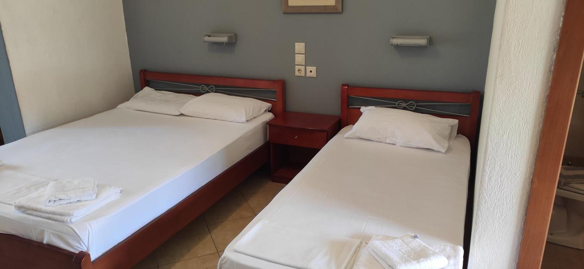 Kiparissis Apartments クリオピギ エクステリア 写真