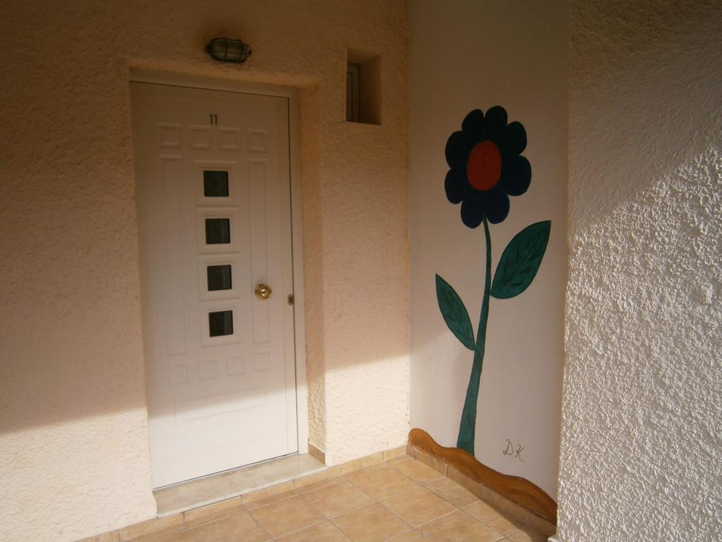 Kiparissis Apartments クリオピギ エクステリア 写真